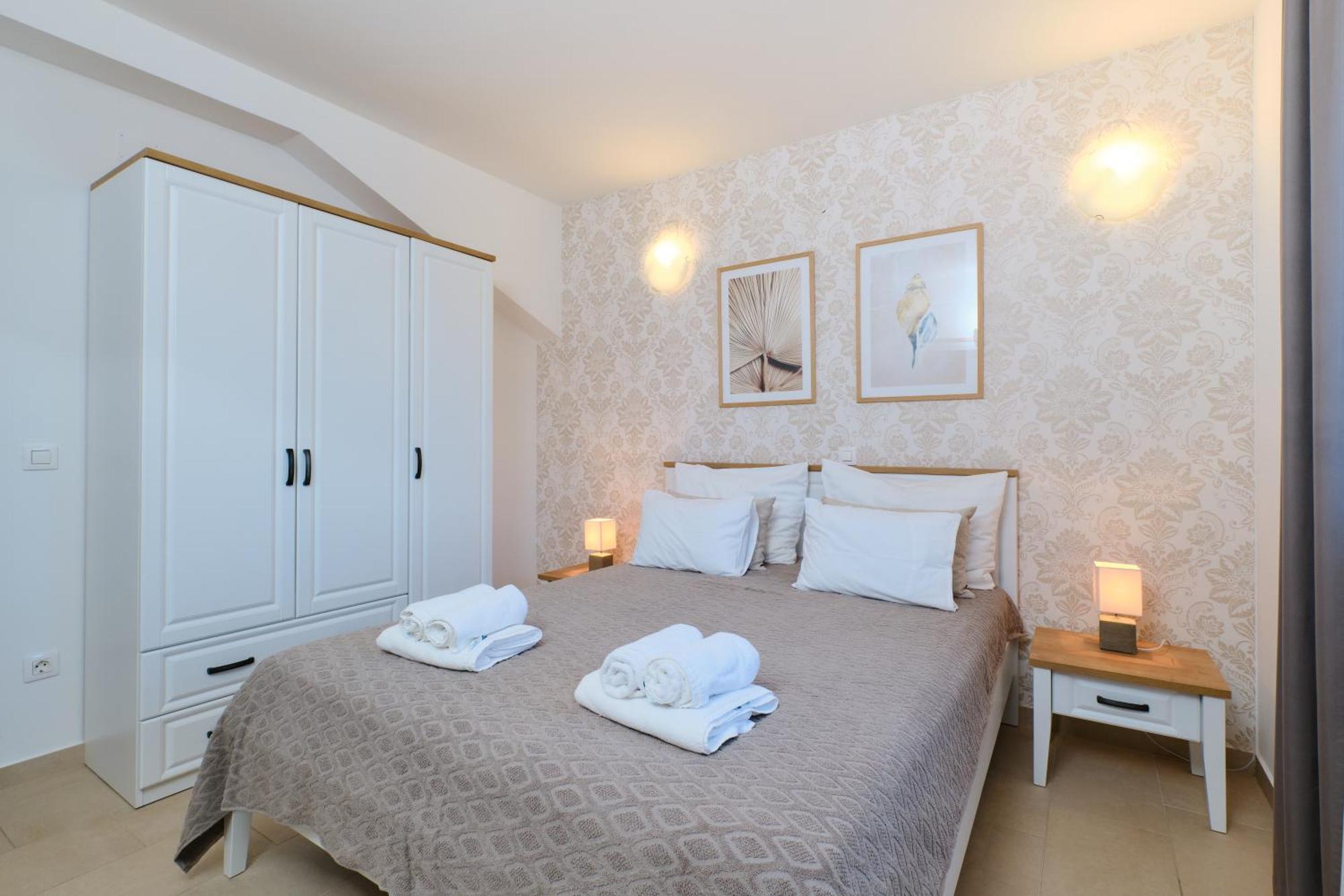 Apartments Divna Мали-Лошинь Экстерьер фото